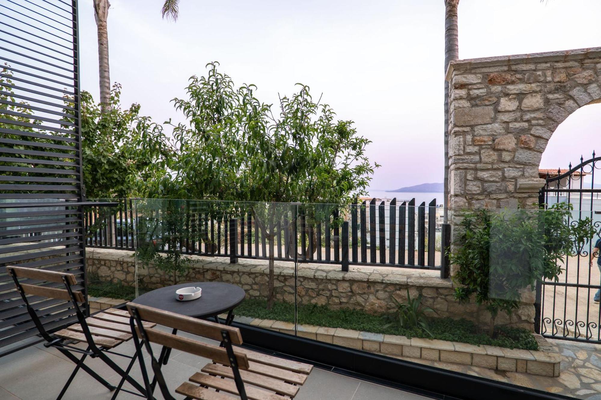 Art Hotel Sarandë Exteriör bild